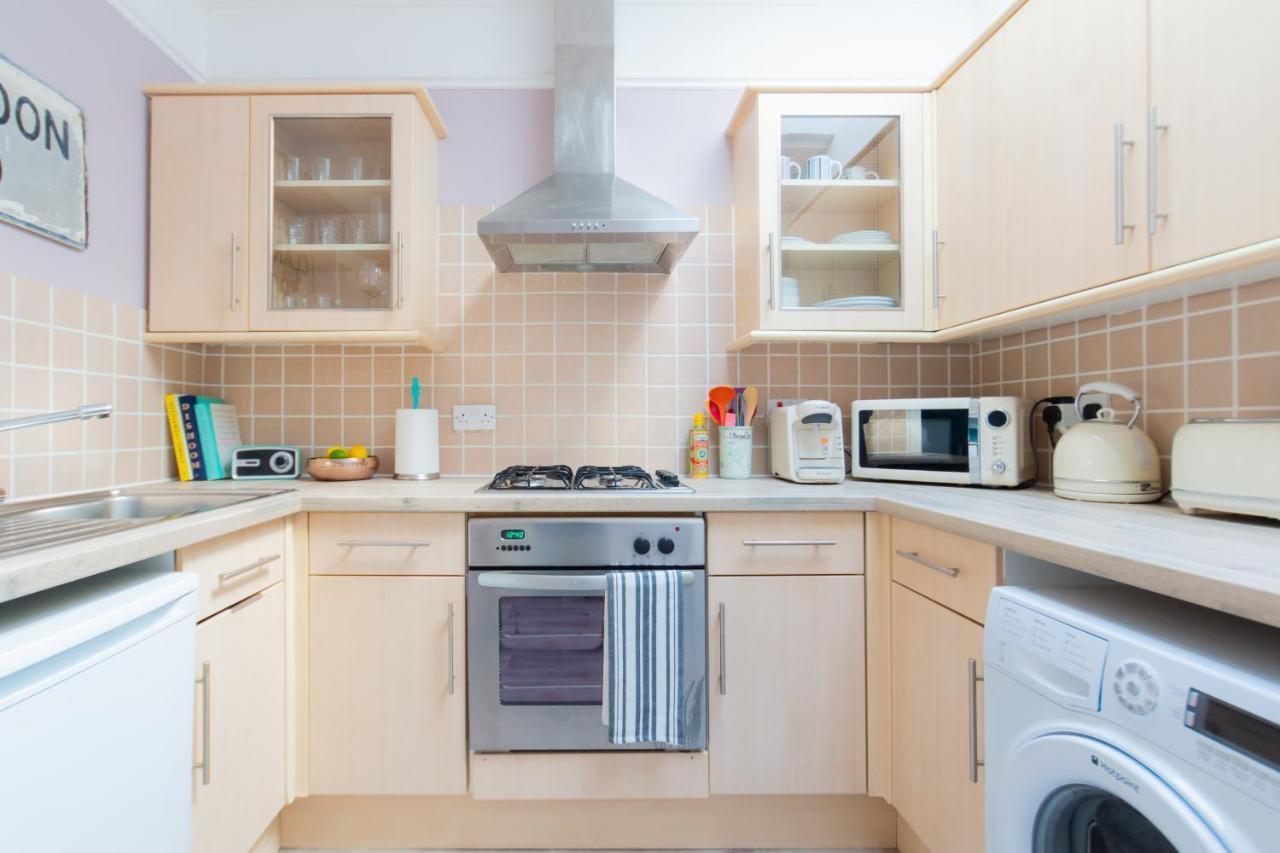 Spacious Split Level Flat In Great Location Portsmouth Exteriör bild