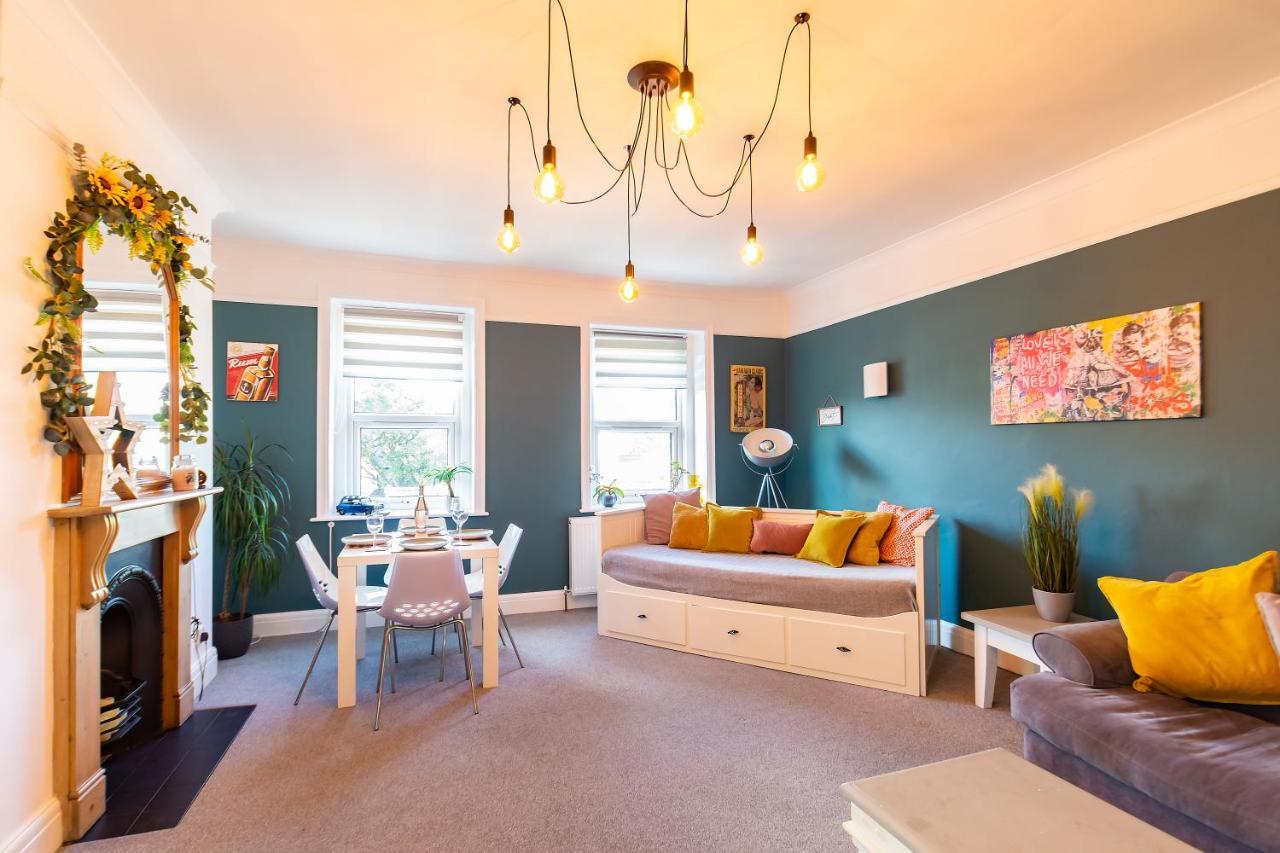 Spacious Split Level Flat In Great Location Portsmouth Exteriör bild
